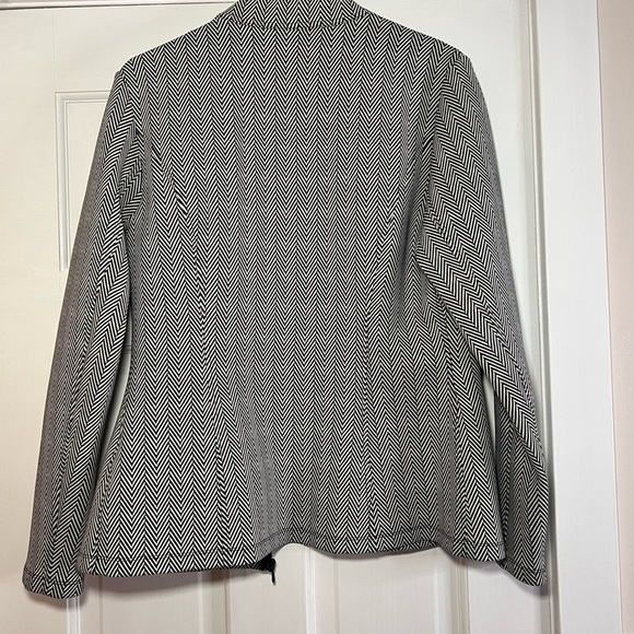J. MCLAUGHLIN • BLACK & WHITE CHEVRON HERRINGBONE JACKET • EUC - Picture 3 of 8